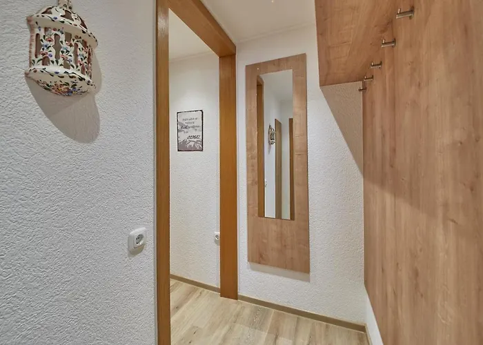 Apartment Zum Turm 4 *