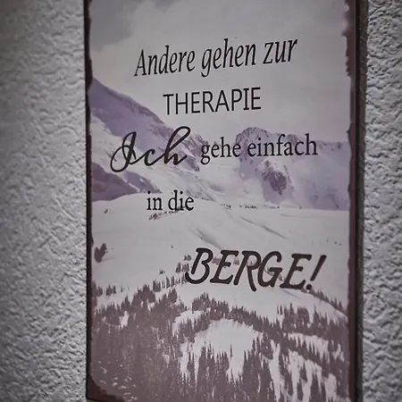 Zum Turm 4 *
