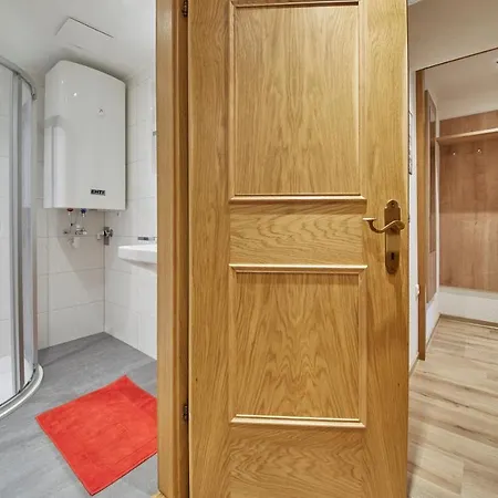 Appartement Zum Turm 4 *